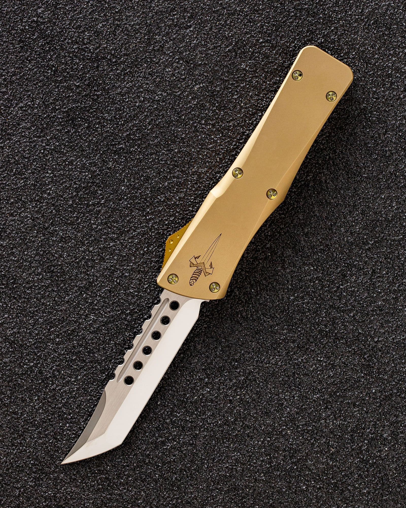 Автоматический складной нож Vespa Marfione Custom Knives Troodon Mirror Hellhound M390 619-10GS (золотой)