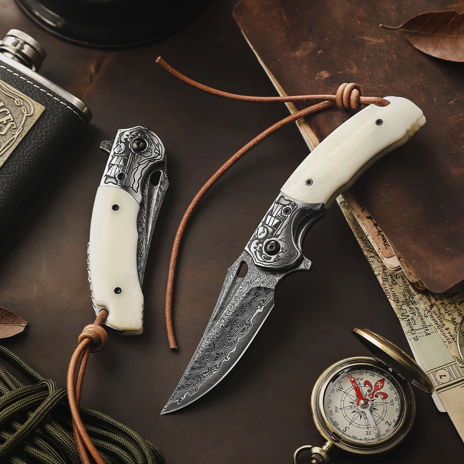 Складной туристический нож TRIVISA Puppis-02W клинок 67 Layers Damascus рукоять сталь и кость (белый)